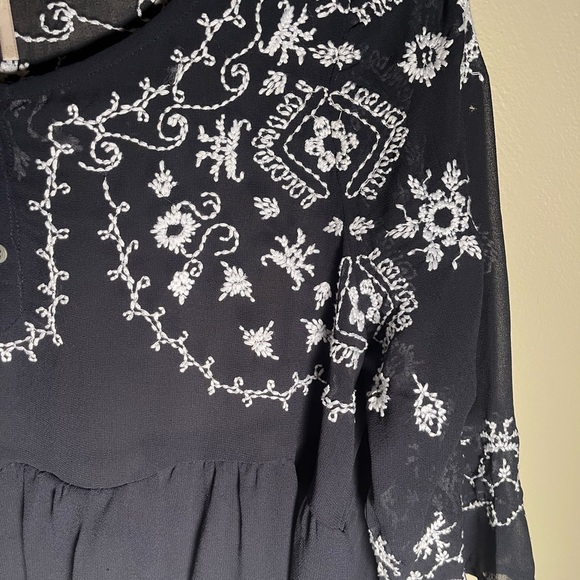 NWT Gorgeous Free People Sheer Black Babydoll Shirt with White Embroidery XS - Picture 6 of 7